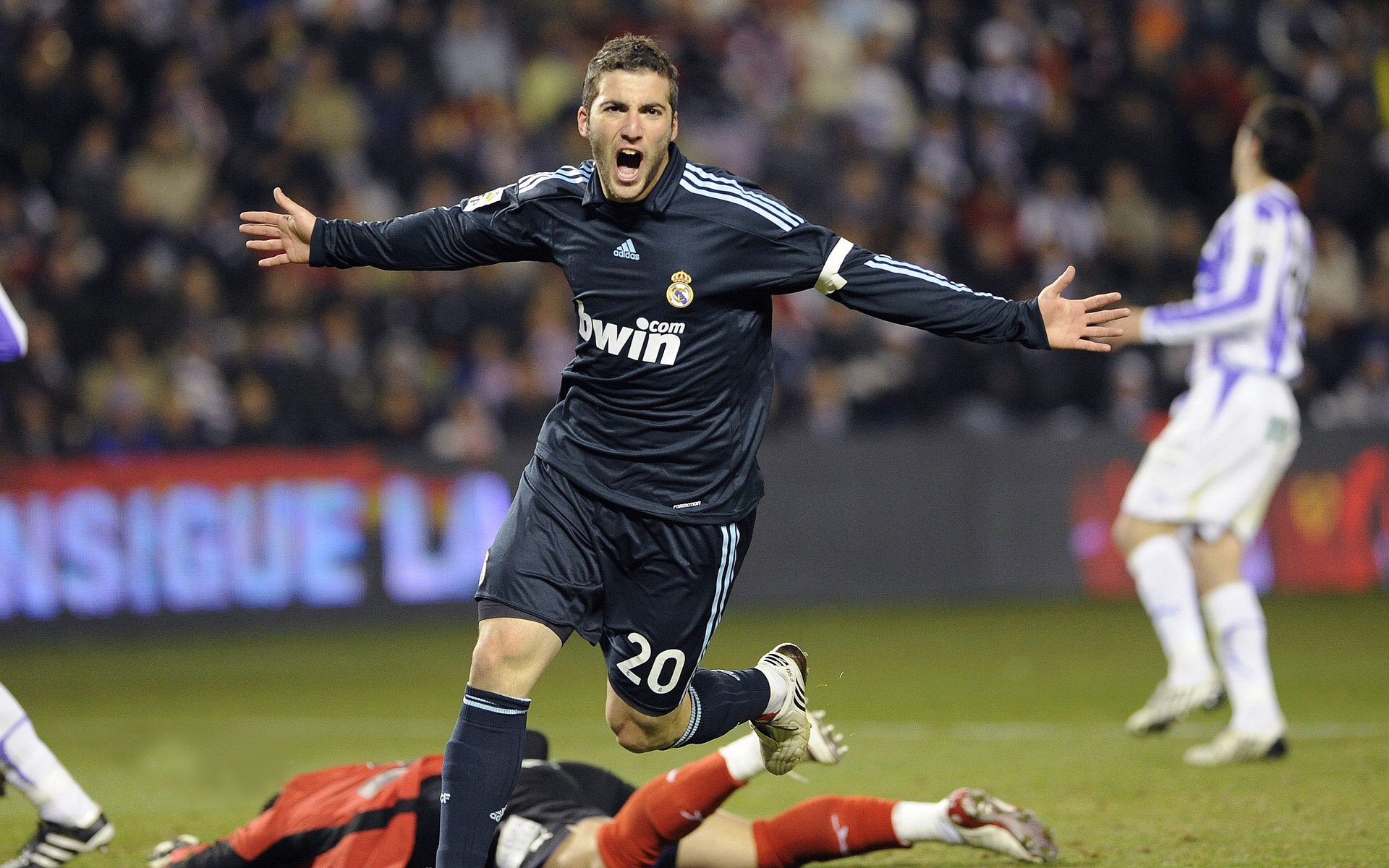 开云体育app-东决关键战之夜，门迪的关键节点连续得分，如何成为系列赛转折点？