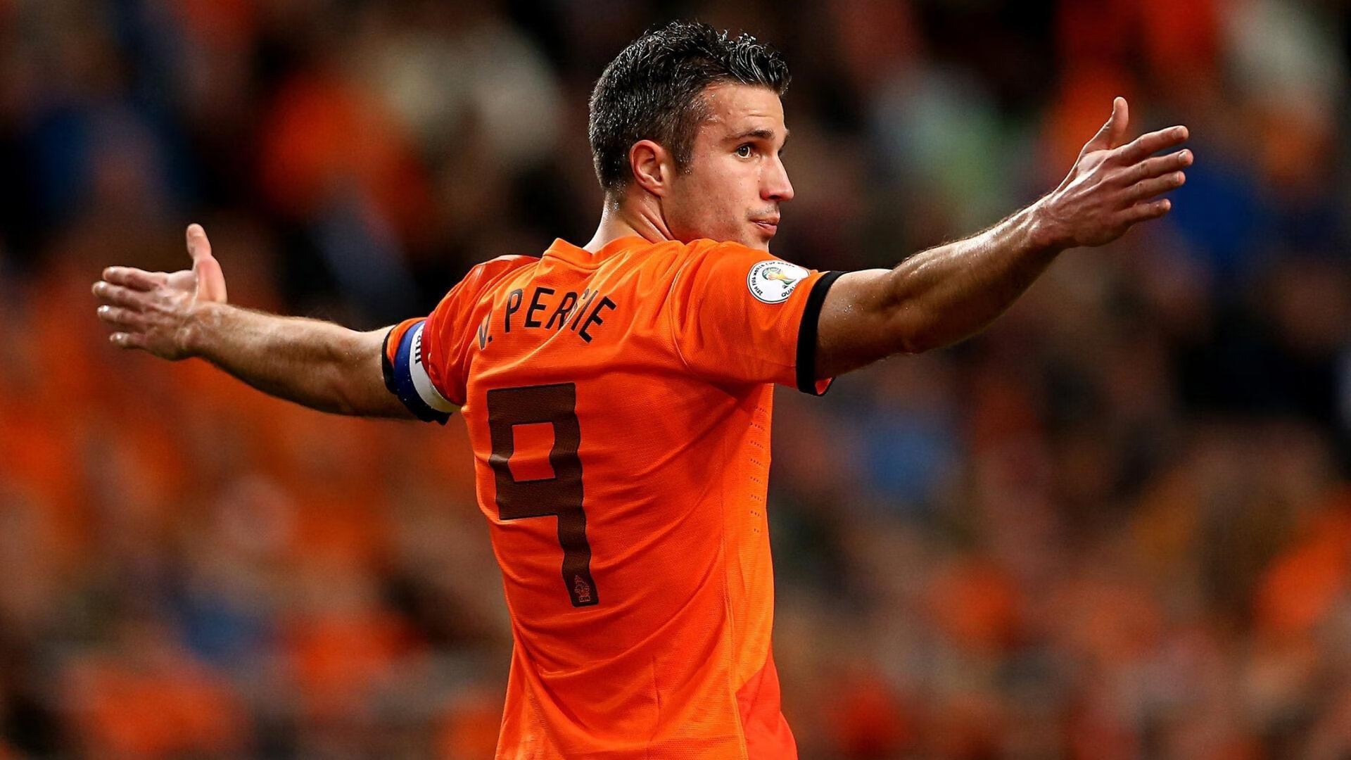 绿茵场上的一带一路,中国裁判的精准收割与基耶萨的进攻艺术