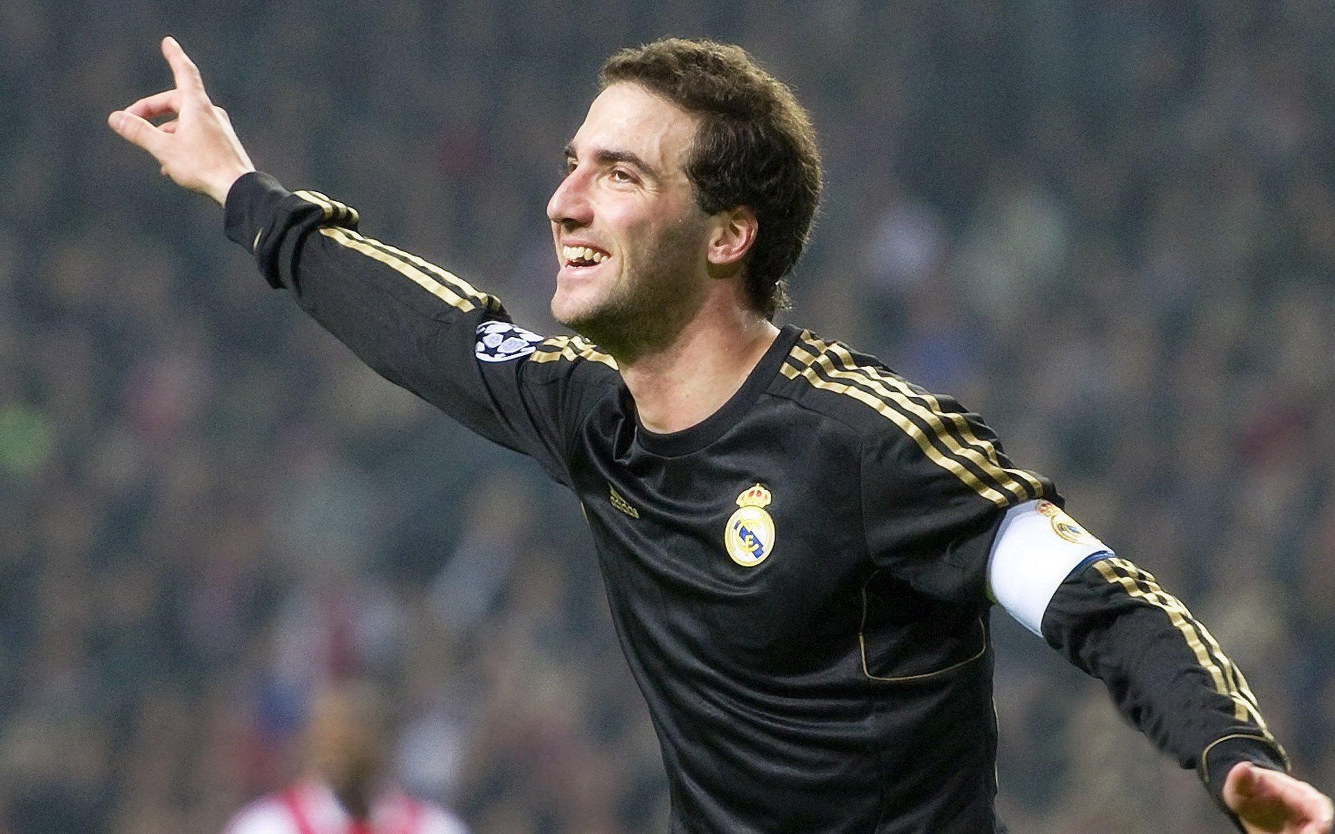 羽坛双面镜，印度队绝杀中国队之夜，安赛龙刷新纪录的孤独加冕